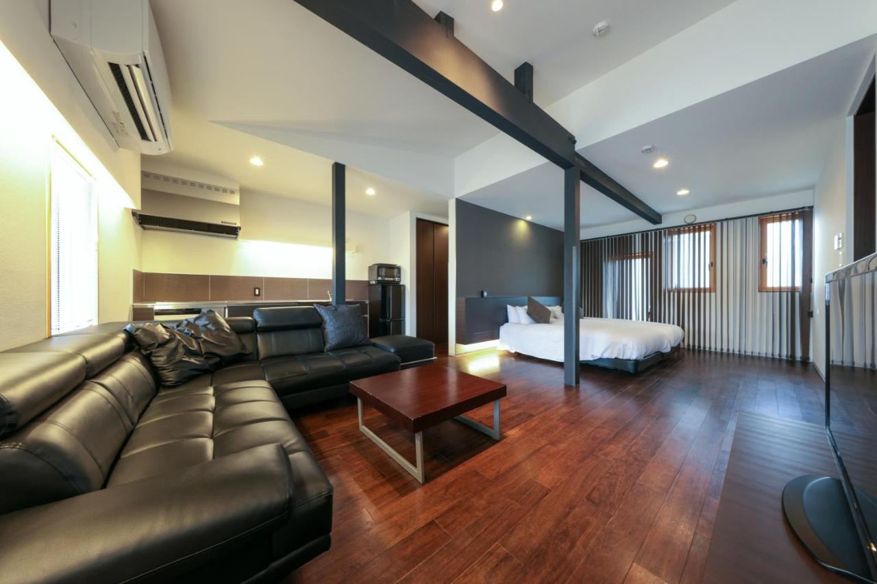 โรงแรมฟุราโนะนาชุลักซ์